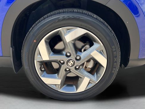 Used 2022 Hyundai Venue SEL w/ Cargo Package FWD image 24