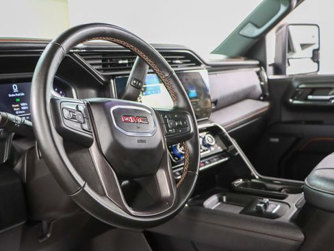 Used 2024 GMC Sierra 2500 AT4 w/ AT4 Premium Plus Package AWD/4WD image 27