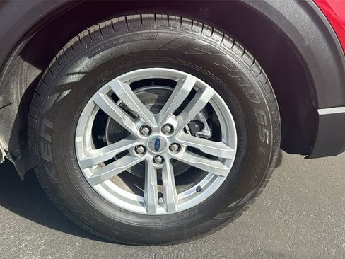 Certified 2023 Ford Explorer XLT image 8