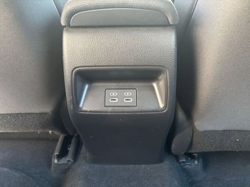 Used 2025 Toyota Corolla LE image 22