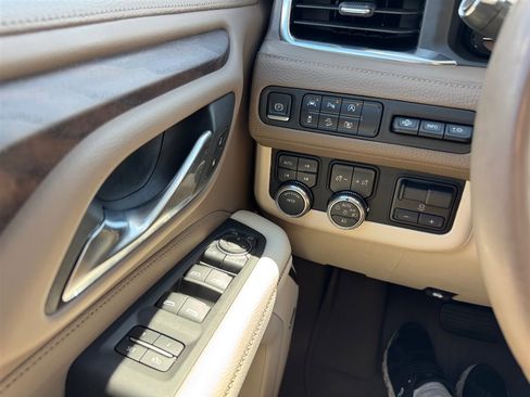Used 2023 GMC Yukon Denali w/ Max Trailering Package AWD/4WD image 17