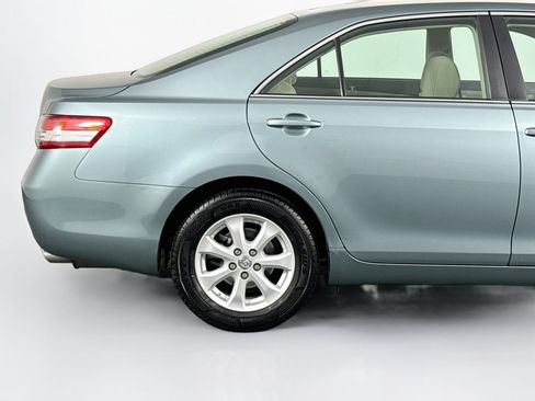 Used 2011 Toyota Camry LE w/ LE Extra-Value Pkg FWD image 40