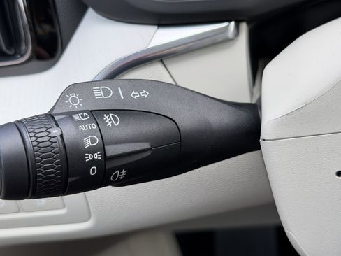 New 2026 Volvo XC60 T8 Ultra w/ Protection Package Premier image 27