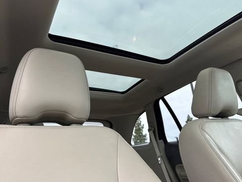 Used 2010 Ford Edge Limited FWD image 21