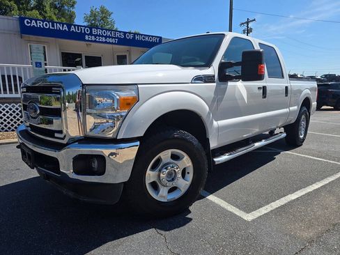 Used 2015 Ford F250 XLT w/ XLT Value Package AWD/4WD image 2