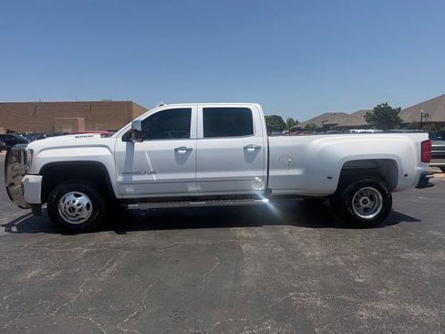 Used 2018 GMC Sierra 3500 Denali w/ Duramax Plus Package AWD/4WD image 3