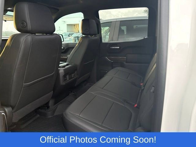 Used 2021 Chevrolet Silverado 1500 LT Trail Boss w/ Convenience Package II AWD/4WD image 4