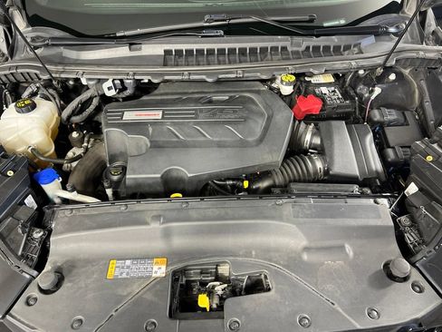 Used 2019 Ford Edge ST w/ Equipment Group 401A AWD/4WD image 30