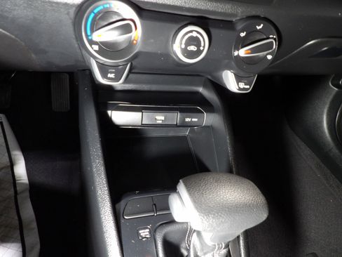 Used 2023 Kia Rio LX FWD image 13