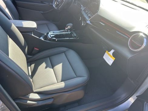New 2026 Chevrolet Trax RS w/ Sunroof Package FWD image 17