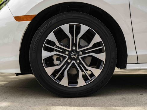 Used 2026 Honda Odyssey Elite image 14