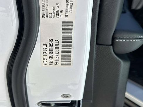 New 2026 Jeep Grand Cherokee L Limited AWD/4WD image 16