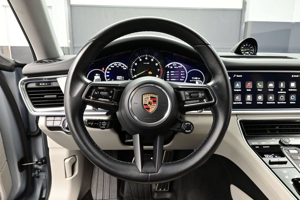 Certified 2023 Porsche Panamera AWD/4WD image 8