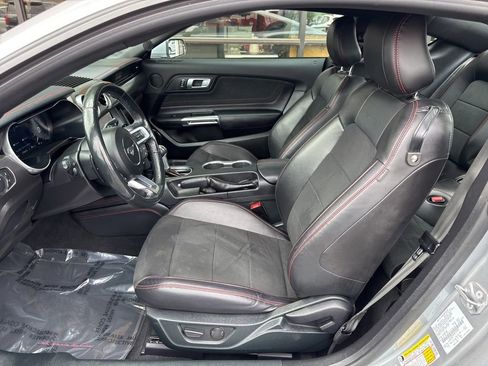 Used 2022 Ford Mustang GT Premium w/ Equipment Group 401A RWD image 20