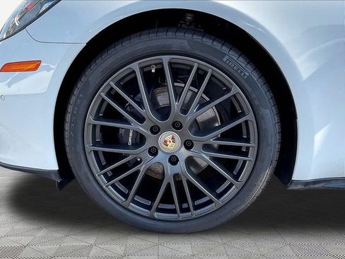 Used 2023 Porsche Panamera Platinum Edition w/ Assistance Package RWD image 35