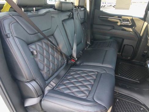 New 2026 GMC Sierra 1500 AT4 w/ AT4 Premium Package AWD/4WD image 27