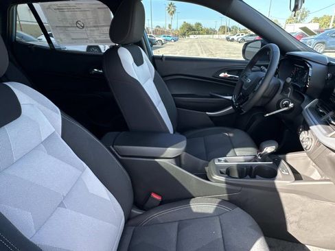 New 2026 Chevrolet Trax RS image 11