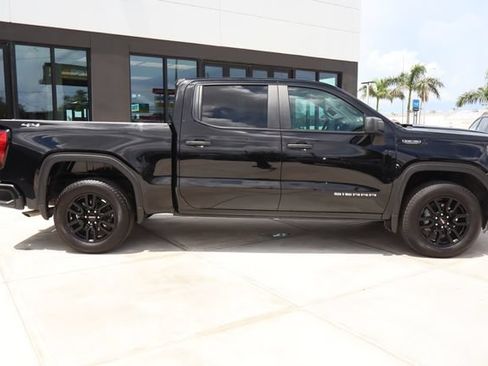 Used 2025 GMC Sierra 1500 Pro w/ Graphite Edition AWD/4WD image 2