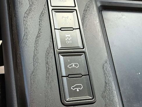 Used 2023 Lexus LX 600 4WD w/ Luxury Package image 26