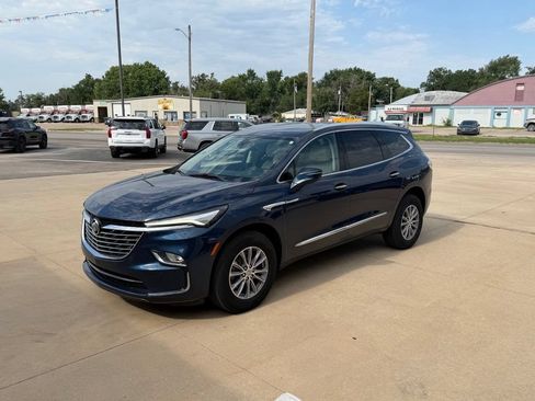 Used 2024 Buick Enclave Essence w/ LPO, Floor Liner Package FWD image 8