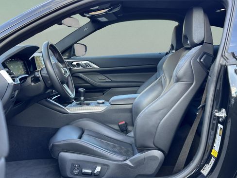 Used 2022 BMW M4 Coupe image 21