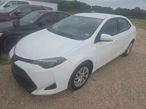 Used 2018 Toyota Corolla LE w/ Carpet Mat Package (TMS) FWD image 1
