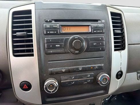 Used 2012 Nissan Frontier SV AWD/4WD image 21