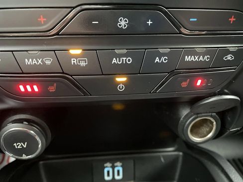 Certified 2019 Ford Ranger XLT w/ Equipment Group 302A Luxury image 8