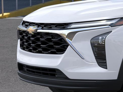 New 2026 Chevrolet Trax LS image 13