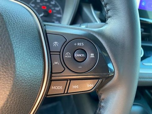 Certified 2023 Toyota Corolla SE w/ SE Premium Package FWD image 17