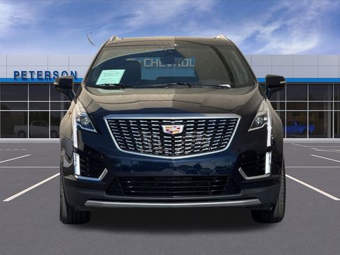 Used 2022 Cadillac XT5 Premium Luxury w/ Technology Package AWD/4WD image 9