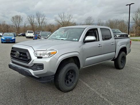 Used 2023 Toyota Tacoma SR AWD/4WD image 3