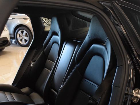 Used 2018 Porsche Panamera 4 AWD/4WD image 71