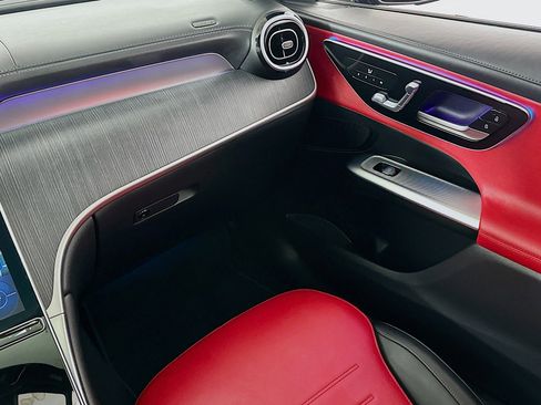 Used 2024 Mercedes-Benz GLC 43 AMG 4MATIC w/ AMG Night Package image 21