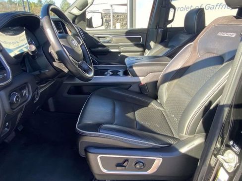 Used 2024 RAM 1500 Laramie image 13