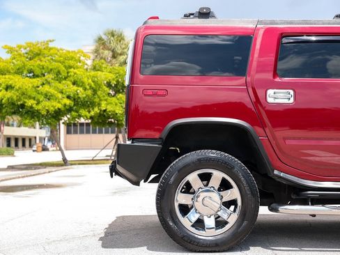Used 2005 HUMMER H2 w/ Preferred Equipment Group AWD/4WD image 24