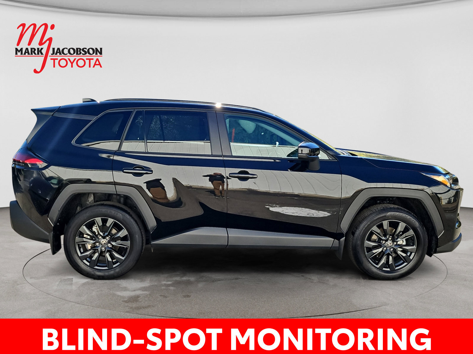 Used 2026 Toyota RAV4 XLE Premium AWD/4WD image 7