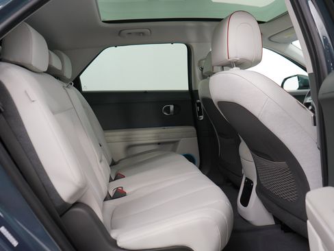 Certified 2024 Hyundai Ioniq 5 Limited AWD/4WD image 12