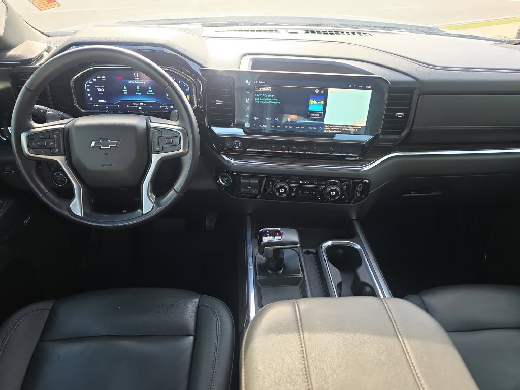 Used 2023 Chevrolet Silverado 1500 RST AWD/4WD image 8