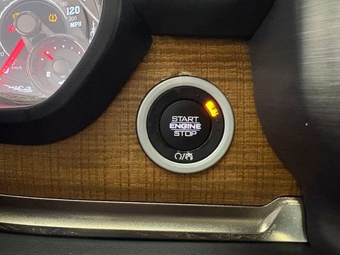 Used 2019 RAM 1500 Limited RWD image 34