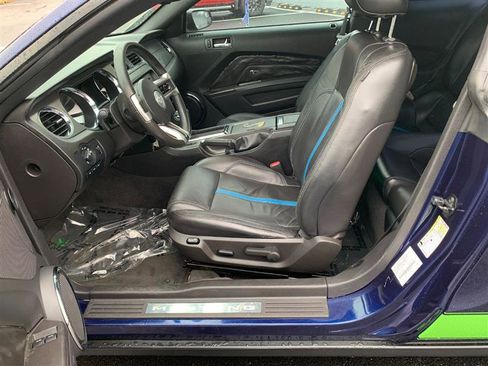 Used 2011 Ford Mustang GT Premium w/ 401A Rapid Spec Order Code image 24