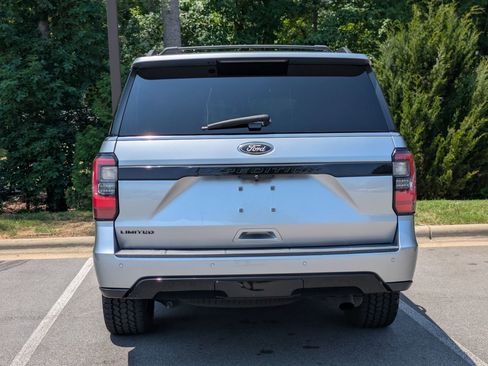 Used 2020 Ford Expedition Limited w/ Equipment Group 303A AWD/4WD image 4