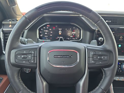 Used 2026 GMC Sierra 1500 Denali Ultimate AWD/4WD image 11