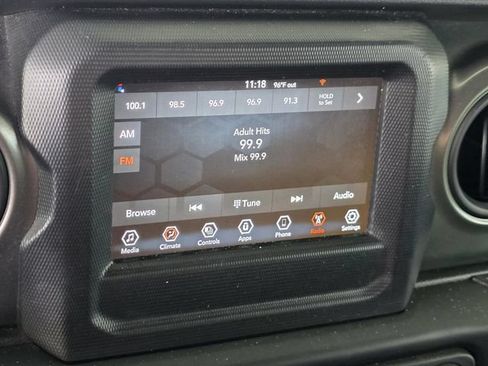 Used 2023 Jeep Wrangler Unlimited Sport AWD/4WD image 18