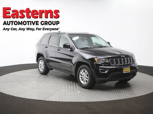 Used 2018 Jeep Grand Cherokee Laredo RWD image 50