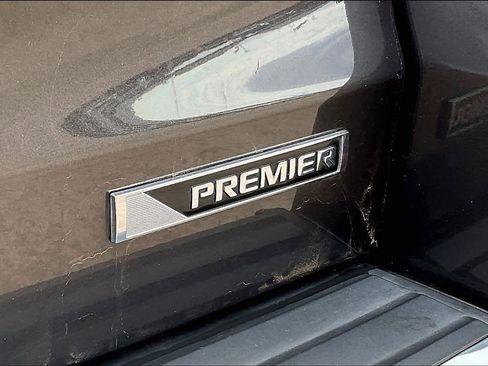 Used 2017 Chevrolet Tahoe Premier AWD/4WD image 10