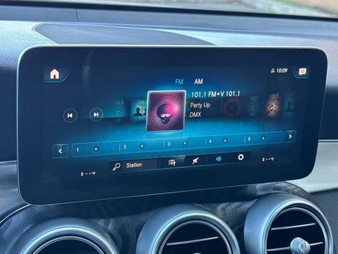 Used 2021 Mercedes-Benz GLC 300 image 21