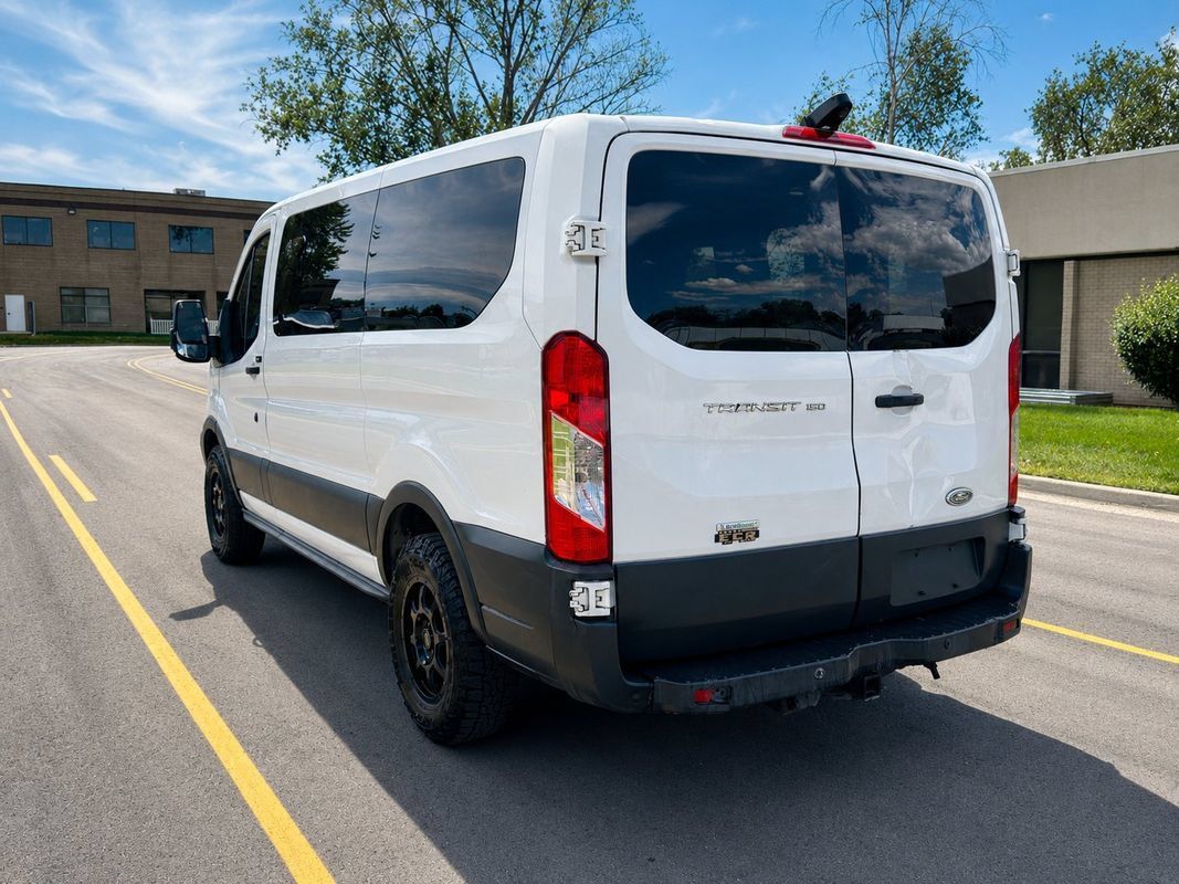 Used 2015 Ford Transit 150 XL RWD image 3