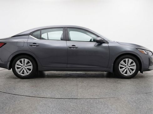 Used 2025 Nissan Sentra S FWD image 11