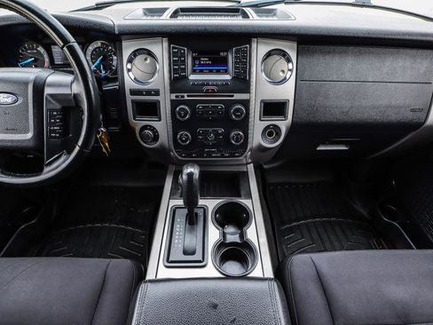 Used 2017 Ford Expedition EL XLT image 24